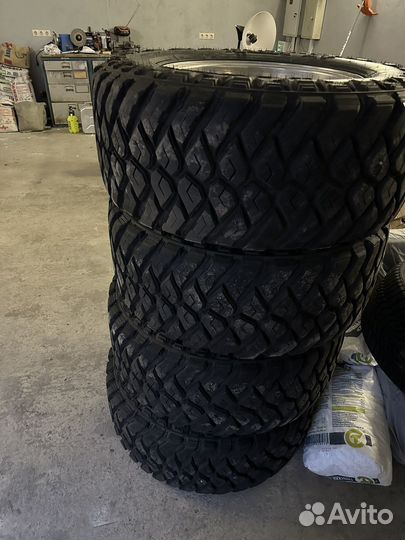 Комплект колес maxxis razr MT и диски M/T