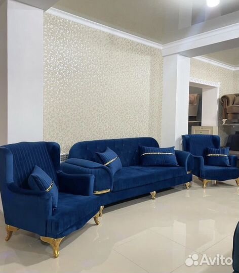 Диван новый с креслами