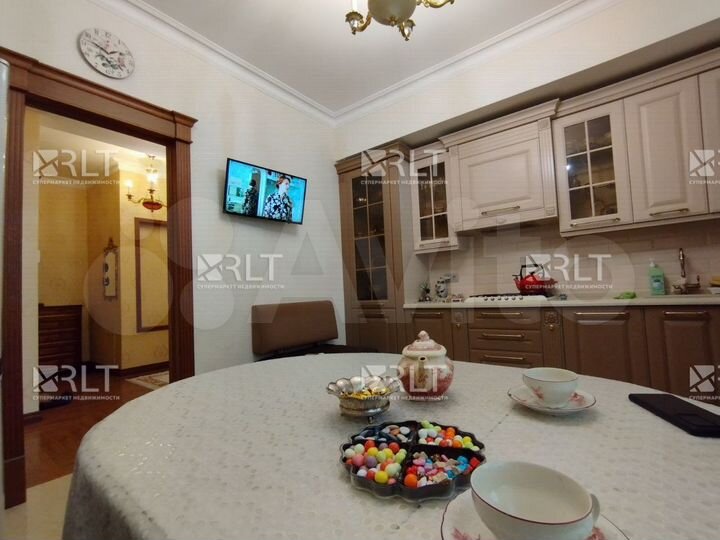 4-к. квартира, 170 м², 1/5 эт.