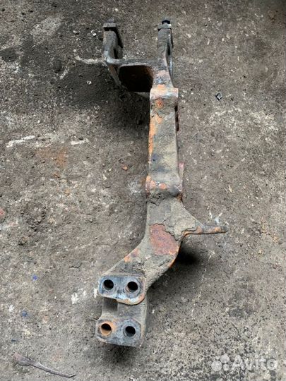 Кронштейн рессоры задний правый Daf Xf 95