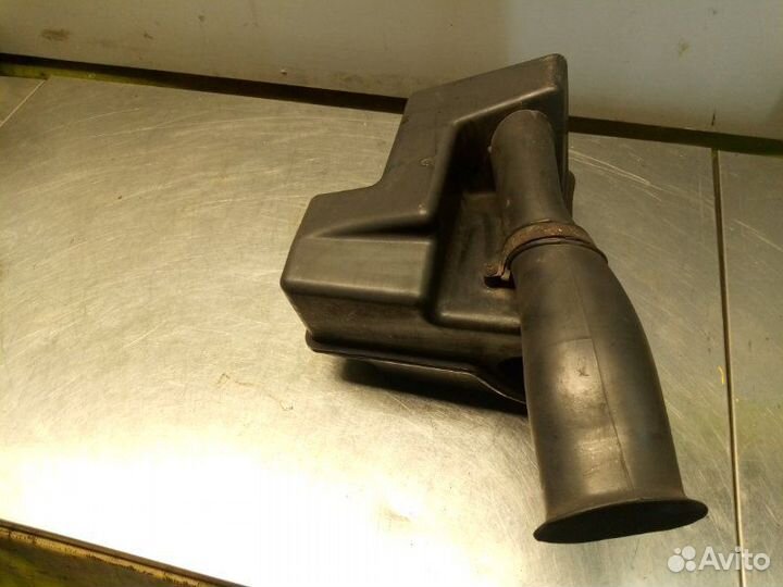 Резонатор воздушного фильтра Daewoo Leganza klav