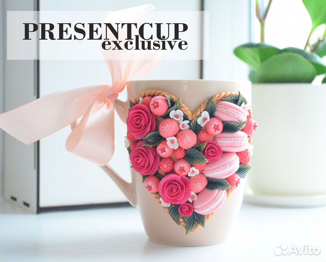 Кружка и чайная ложечка с декором из полимерной гл