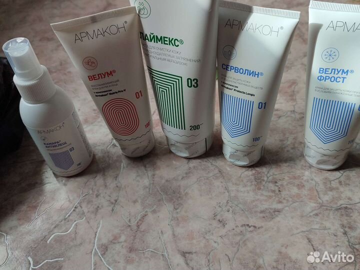 Крема для кожи и средство от насекомых