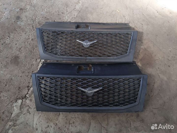 Решетка радиатора УАЗ Патриот