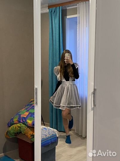 Белый школьный фартук