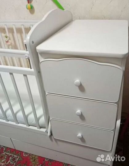 Детская кроватка