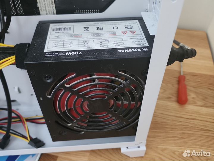 Блок питания 700w xilence