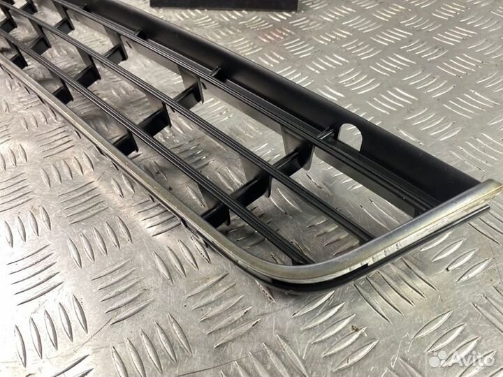 Решетка радиатора Volkswagen Passat B6