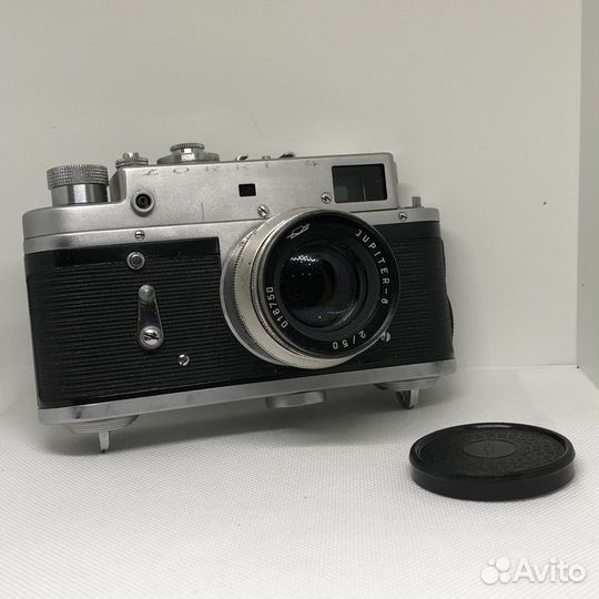 Пленочный фотоаппарат Зорький-4