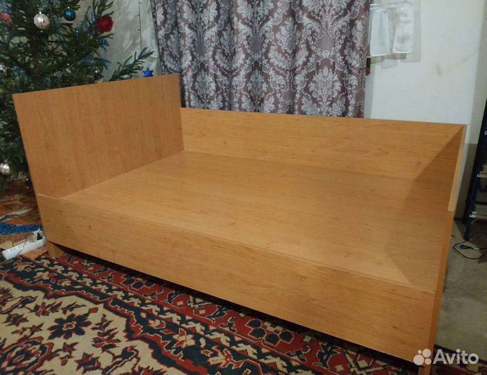 Кровать с ортопедическим матрасом