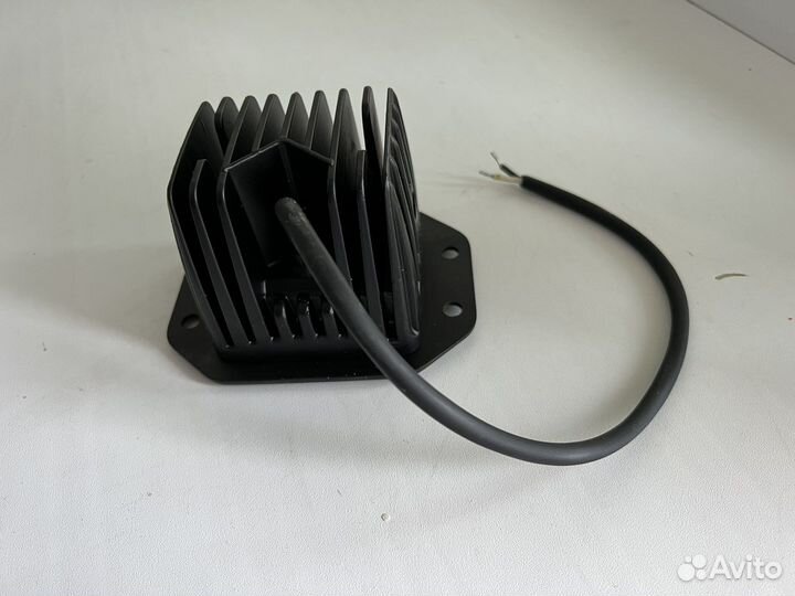 Фара рабочего света 12Вт встраиваемая