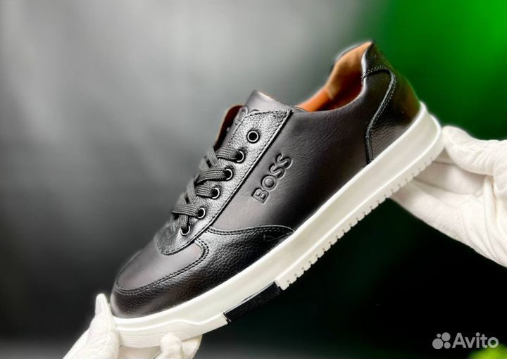 Кроссовки Boss модные