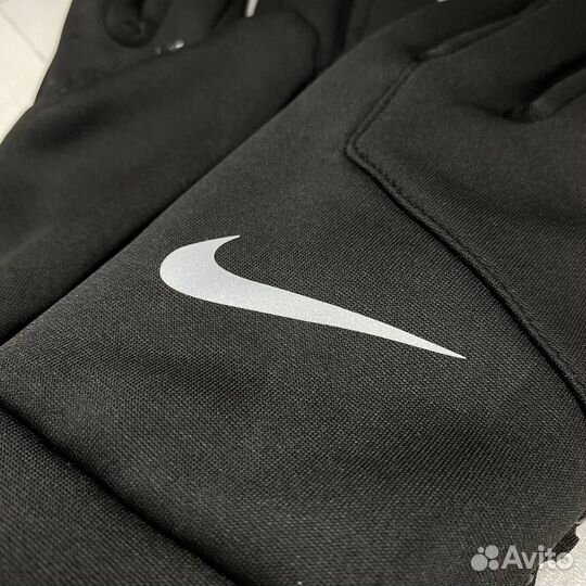 Перчатки Nike