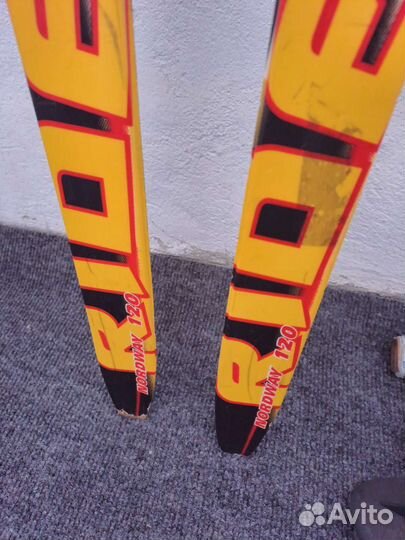 Беговые лыжи