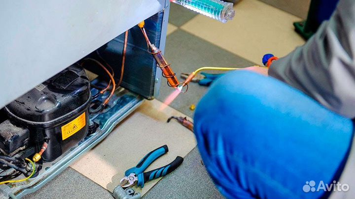 Мастер по ремонту Холодильников