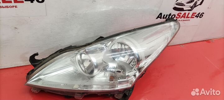 Фара передняя левая Peugeot 3008