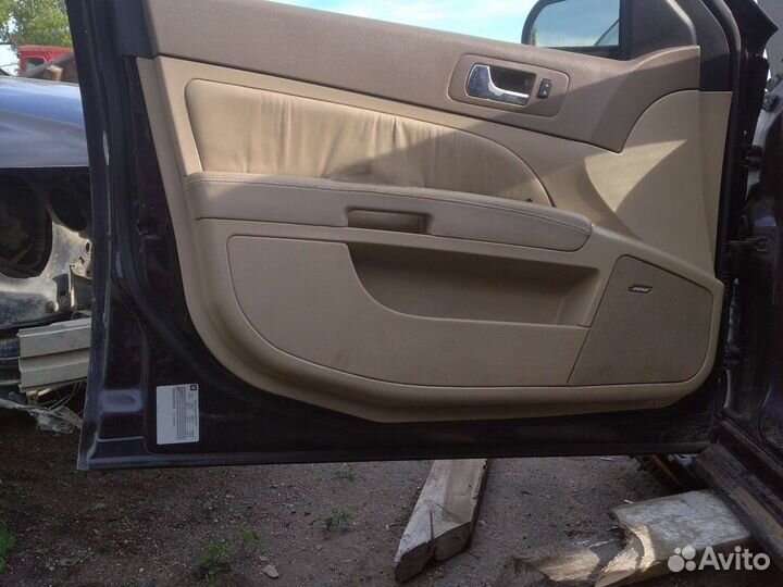 Дверь передняя левая Cadillac sts