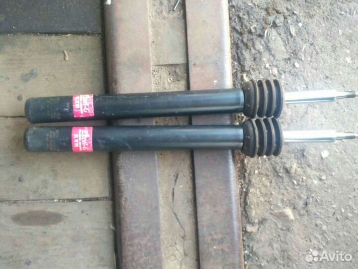 Передние стойки