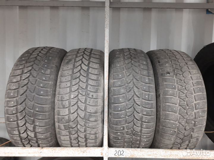 Tigar Sigura Stud 215/55 R17