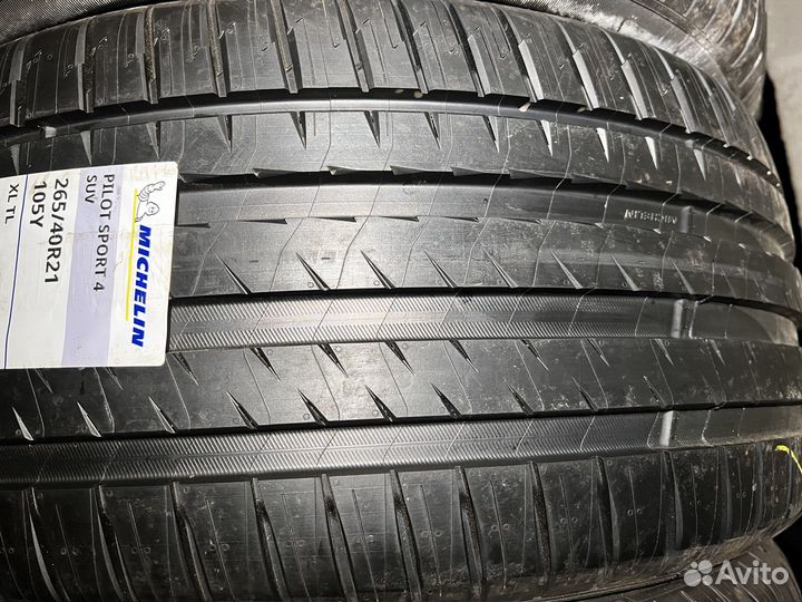 Michelin Pilot Sport 4 SUV 265/40 R21