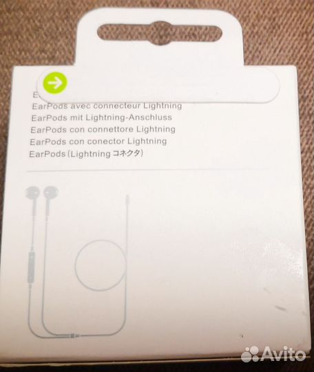 Наушники Apple EarPods lightning