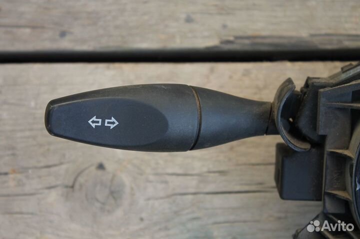Ford Fusion подрулевой переключатель