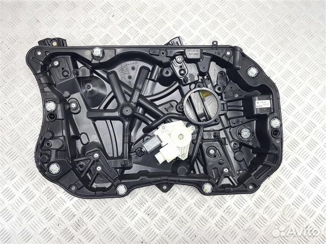 7360423 Стеклоподъемник передний левый BMW 5 G30