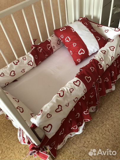 Бортики в кровать