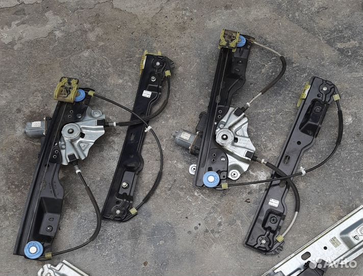 Стеклоподъемник Opel Astra J 2013 г