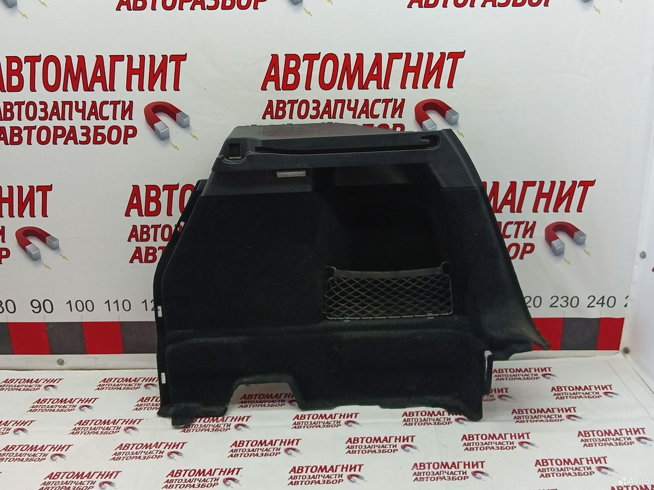 Обшивка багажника правая Джили Атлас Про