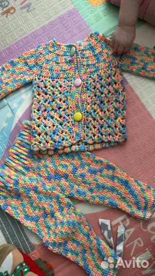 Вязаный костюм детский