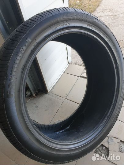 Tri Ace Formula 1 305/40 R22 V