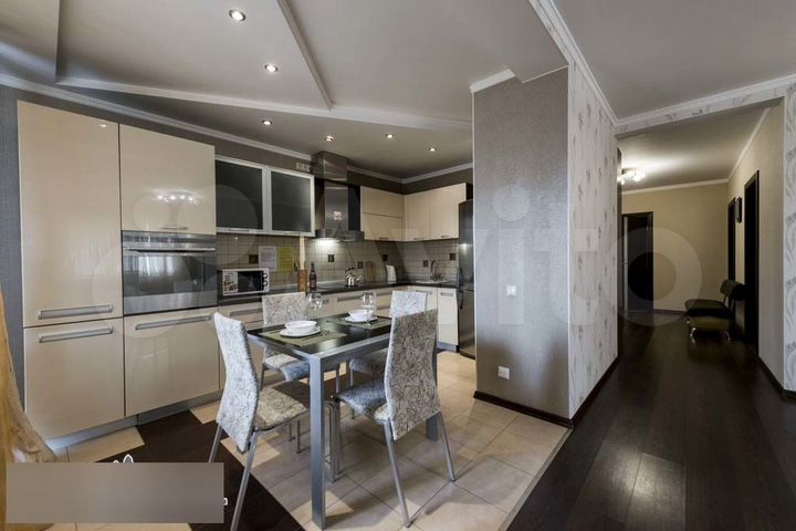 3-к. квартира, 90 м², 12/17 эт.