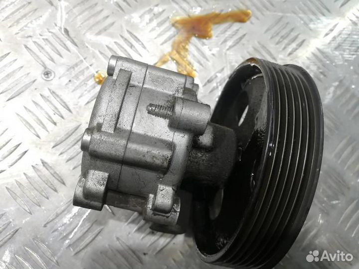 Насос гидроусилителя Ниссан Альмера G15