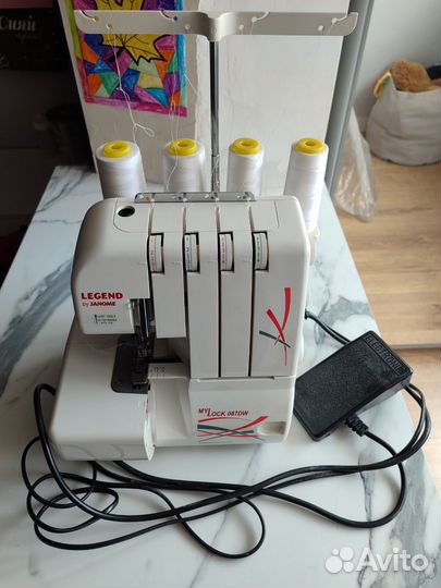 Продаю оверлок Janome Legend 068DW