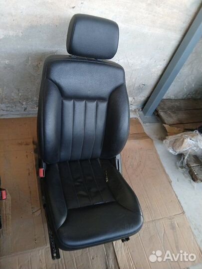 Сиденья комплект Mercedes-Benz M-Class W164
