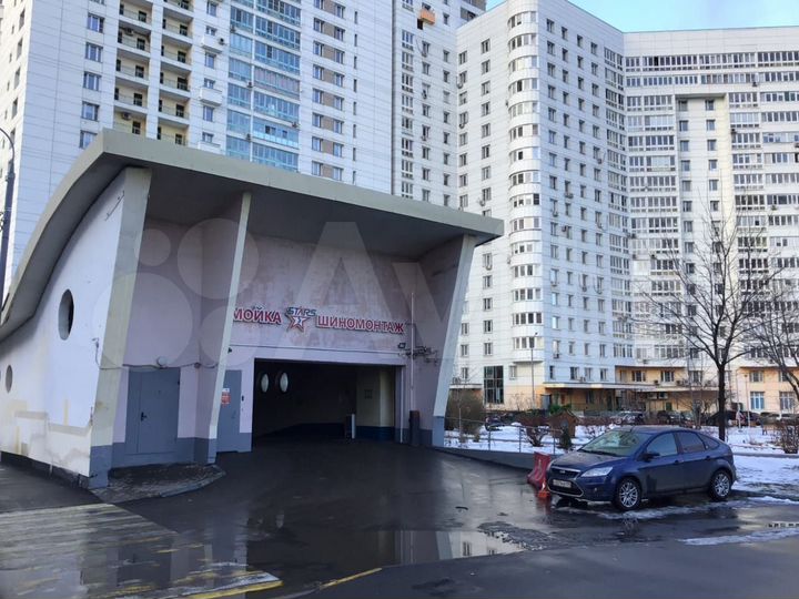 Машиноместо, 18 м²