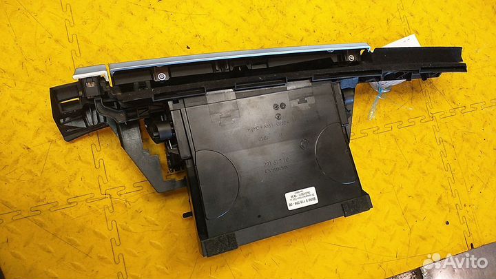 Накладка декоративная 7-серия F01/F02