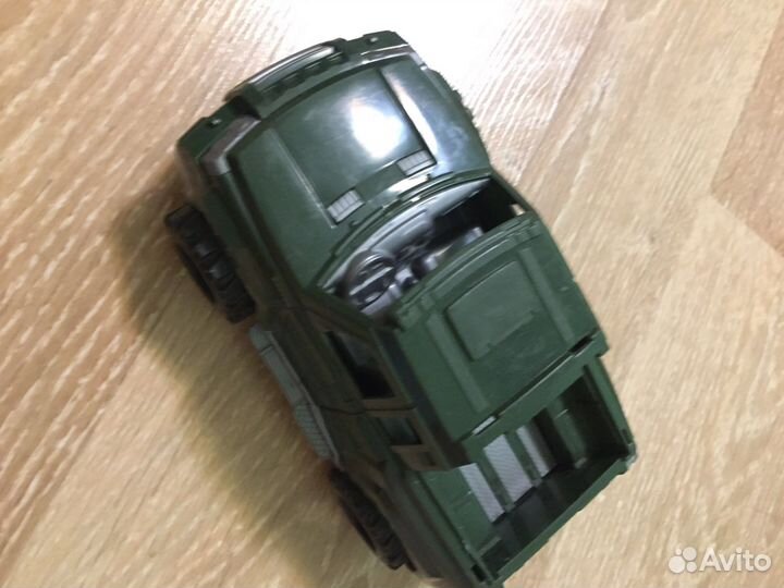 Игрушечная военная техника