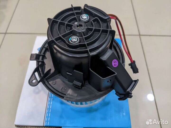 Мотор отопителя mercedes benz C (W204) / E (W212)