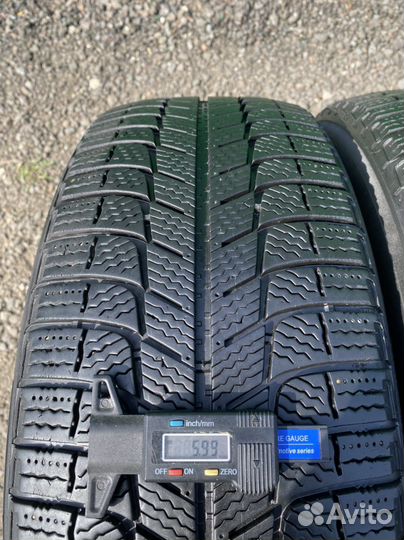 Michelin X-Ice XI3 215/60 R17 96T