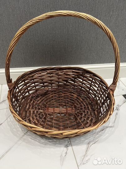 Корзина плетеная большая
