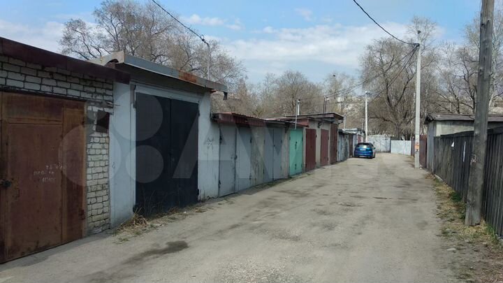 Гараж, > 30 м²