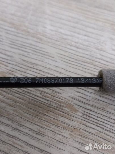 Трос открывания двери передний Skoda Octavia A7