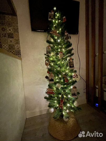 Елка с игрушками