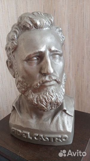 Бюст металл