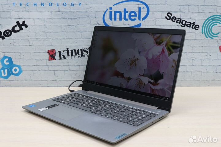 Ноутбук lenovo 15.6