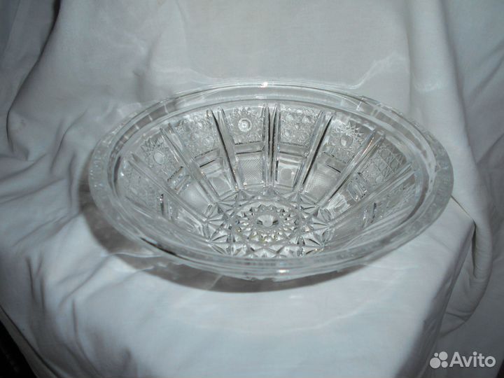 Хрустальная (стекло) красивая посуда