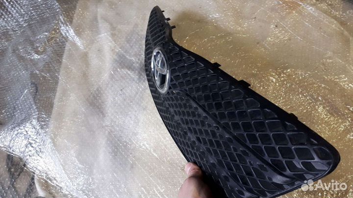 Решётка радиатора Toyota Corolla 120