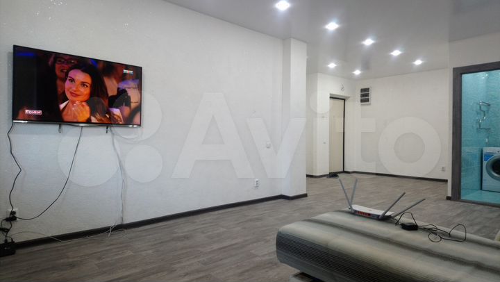 Квартира-студия, 42 м², 1/9 эт.